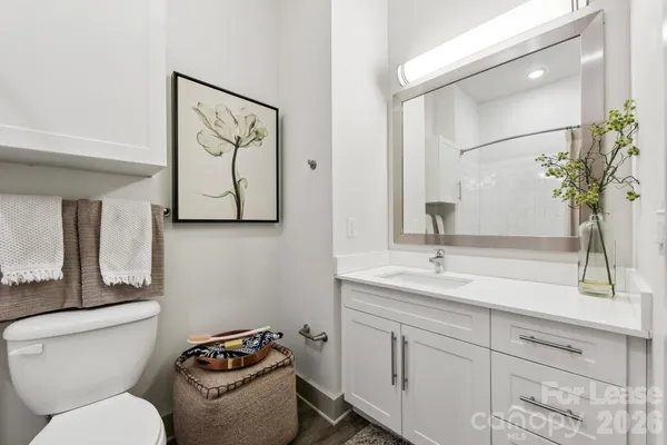 $1,433 | 905 Kenilworth Avenue, Unit A4H, Charlotte, NC 28204