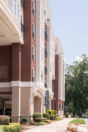 $1,433 | 905 Kenilworth Avenue, Unit A4H, Charlotte, NC 28204