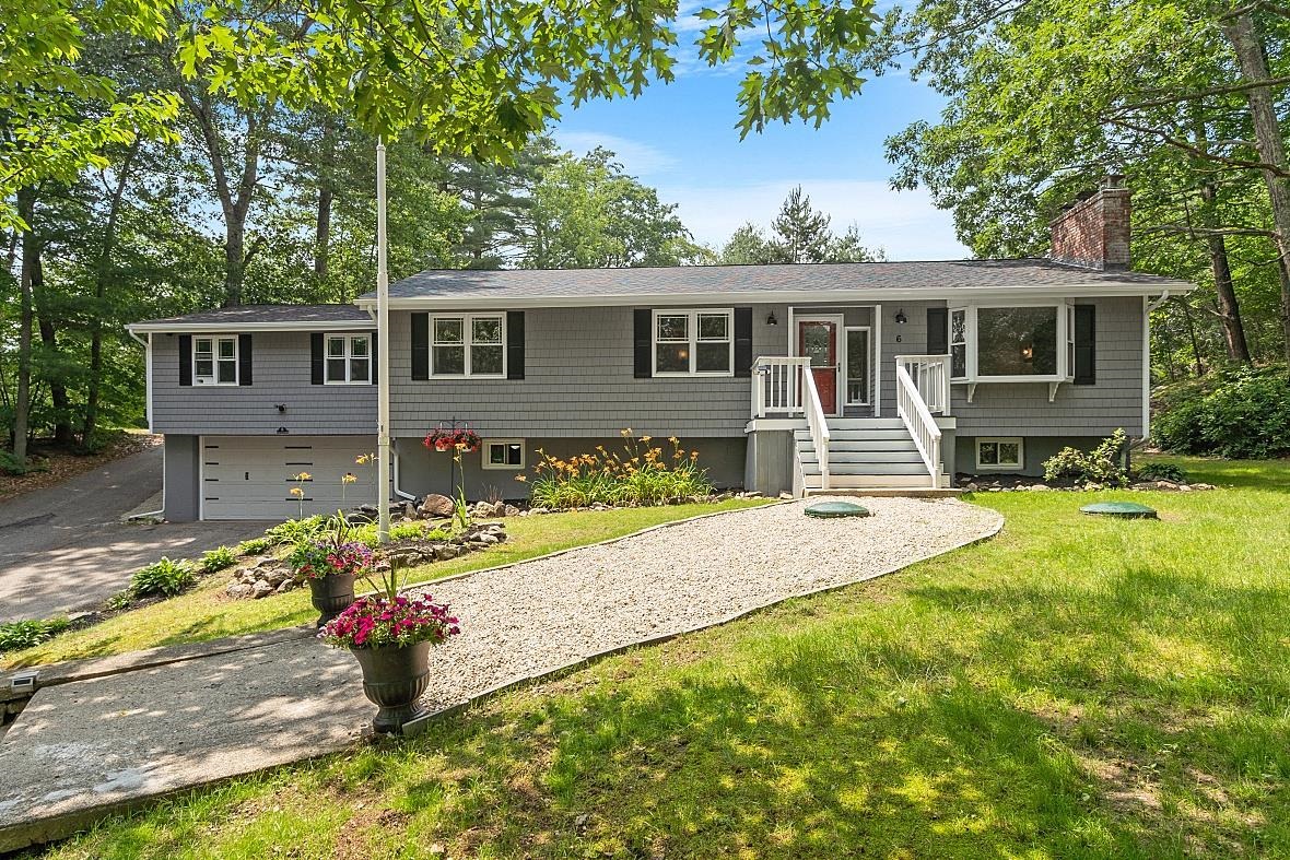 6 Chase Island Atkinson, NH 03811 - Photo 13 of 38