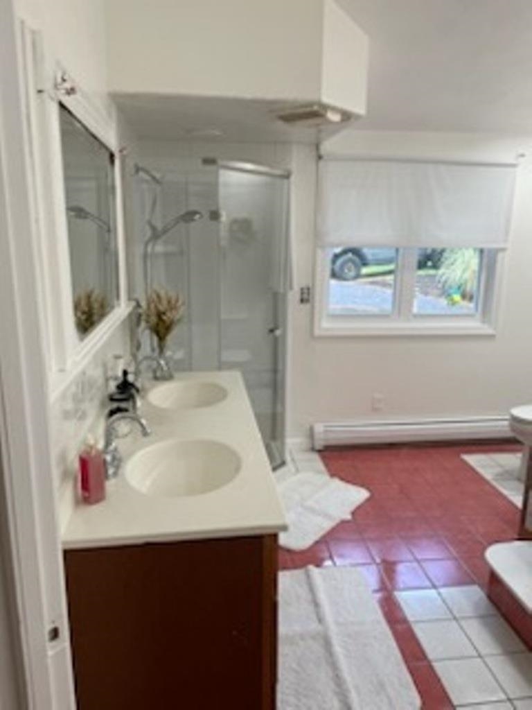 6 Chase Island Atkinson, NH 03811 - Photo 18 of 38