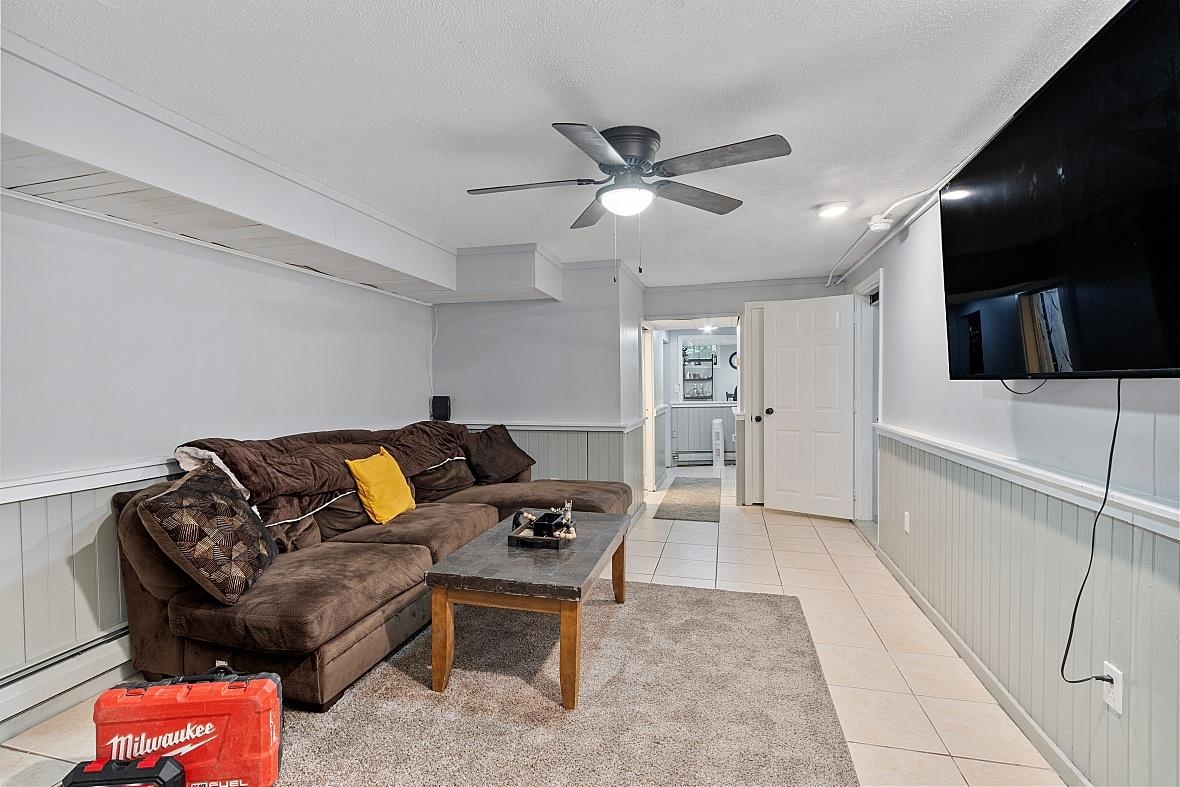 6 Chase Island Atkinson, NH 03811 - Photo 22 of 38