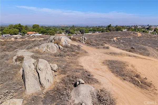 $7,000,000 | 0 Bradley Street, Riverside, CA 92506