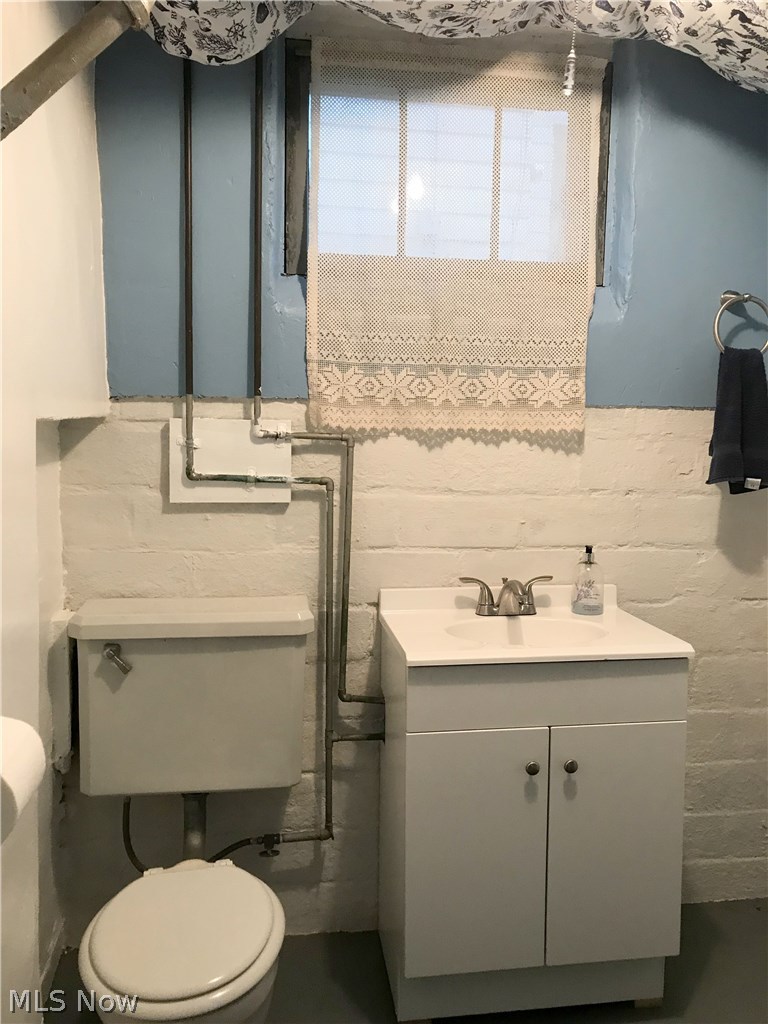 1029 Woodview Road Cleveland, OH 44121 - Photo 27 of 35 Half Bath in Basement