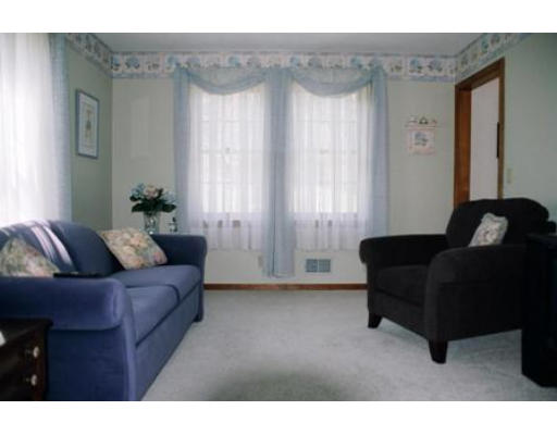 53 Indian Ridge Road Leominster, MA 01453 - Photo 12 of 20 Gallery Image 12