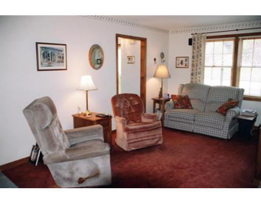 53 Indian Ridge Road Leominster, MA 01453 - Photo 8 of 20 Gallery Image 8