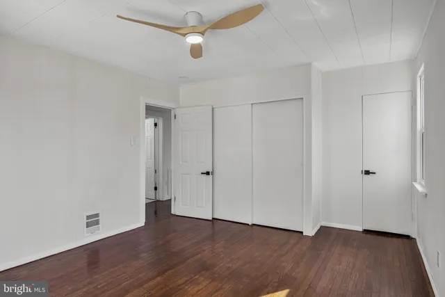 $329,900 | 113 East Olive Street, Westville, NJ 08093