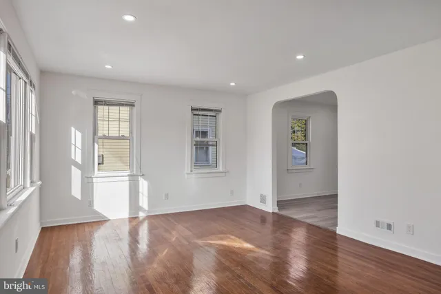 $329,900 | 113 East Olive Street, Westville, NJ 08093