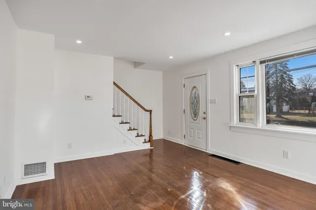 $329,900 | 113 East Olive Street, Westville, NJ 08093