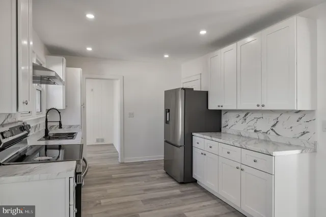 $329,900 | 113 East Olive Street, Westville, NJ 08093