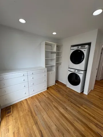 $3,700 | 2103 North Larrabee Street, Chicago, IL 60614