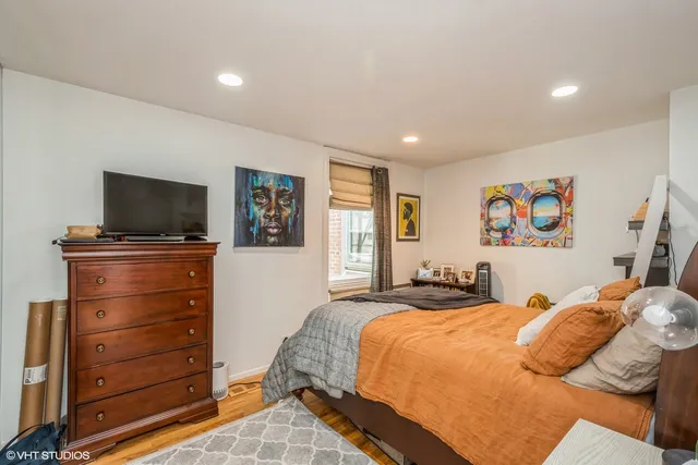 $3,700 | 2103 North Larrabee Street, Chicago, IL 60614