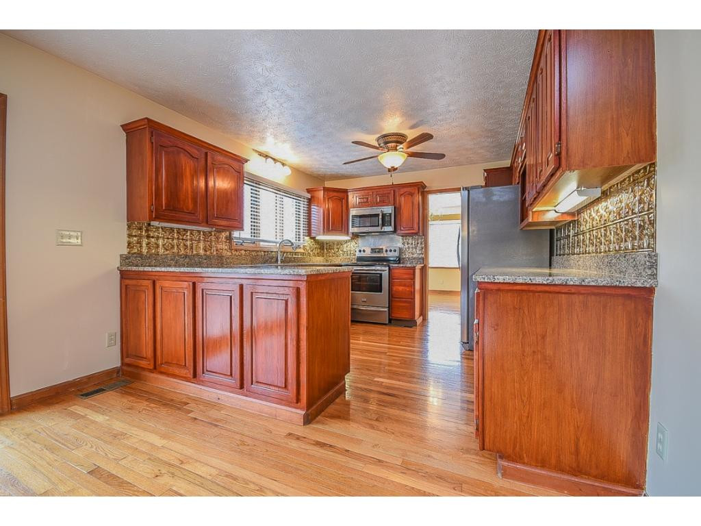 1895 Old Milburnton Road Limestone, TN 37681 - Photo 2 of 36 wonderful kitchen