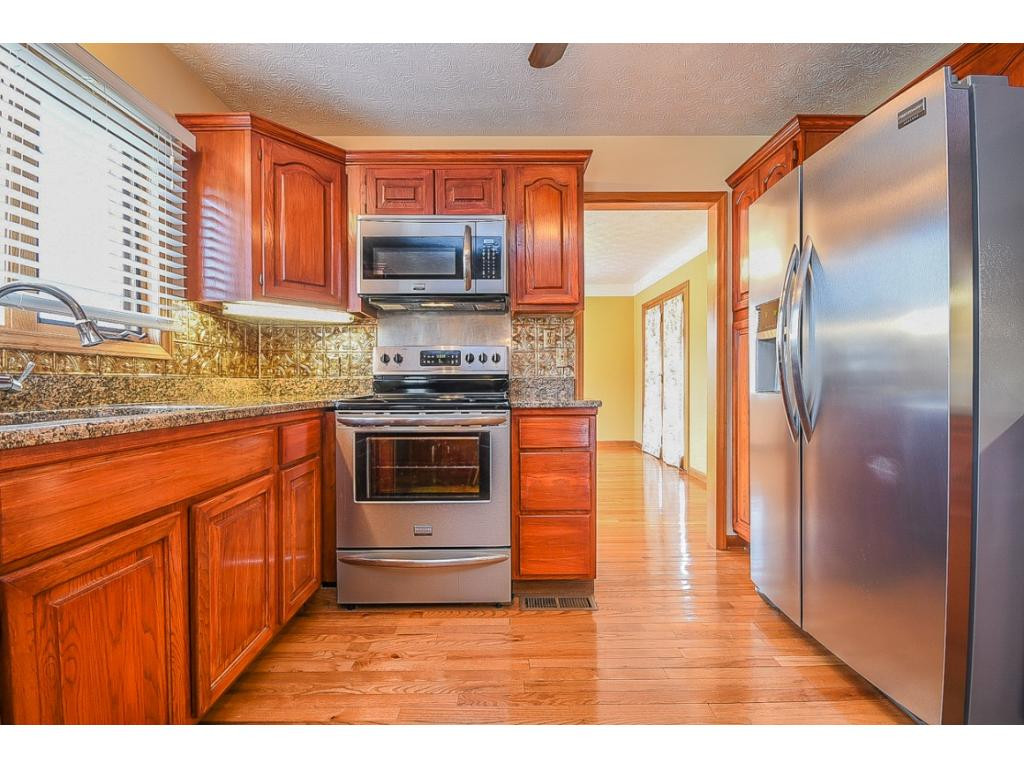1895 Old Milburnton Road Limestone, TN 37681 - Photo 10 of 36 new appliances