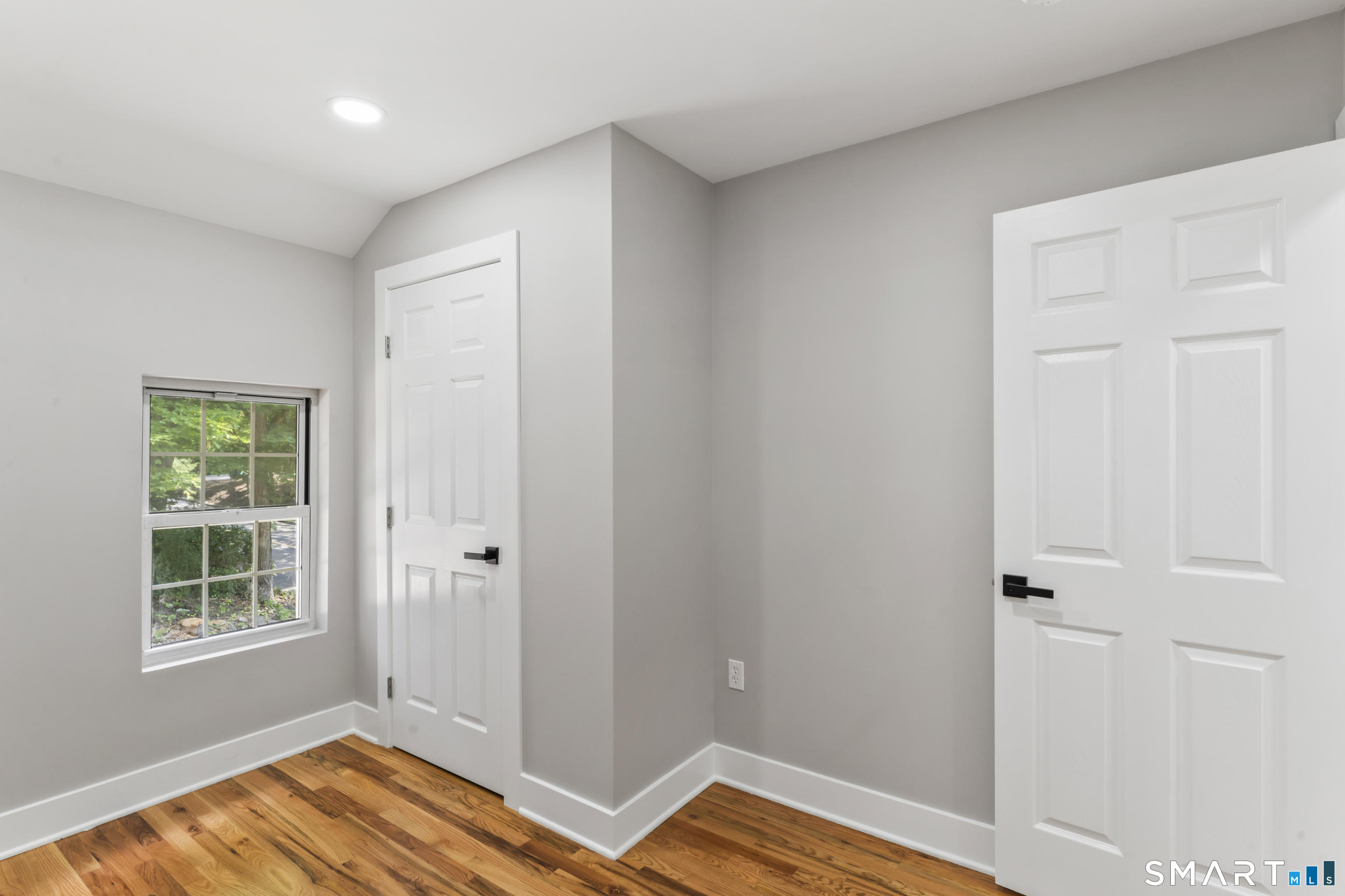 28 Walnut Hill Road Bethel, CT 06801 - Photo 26 of 36
