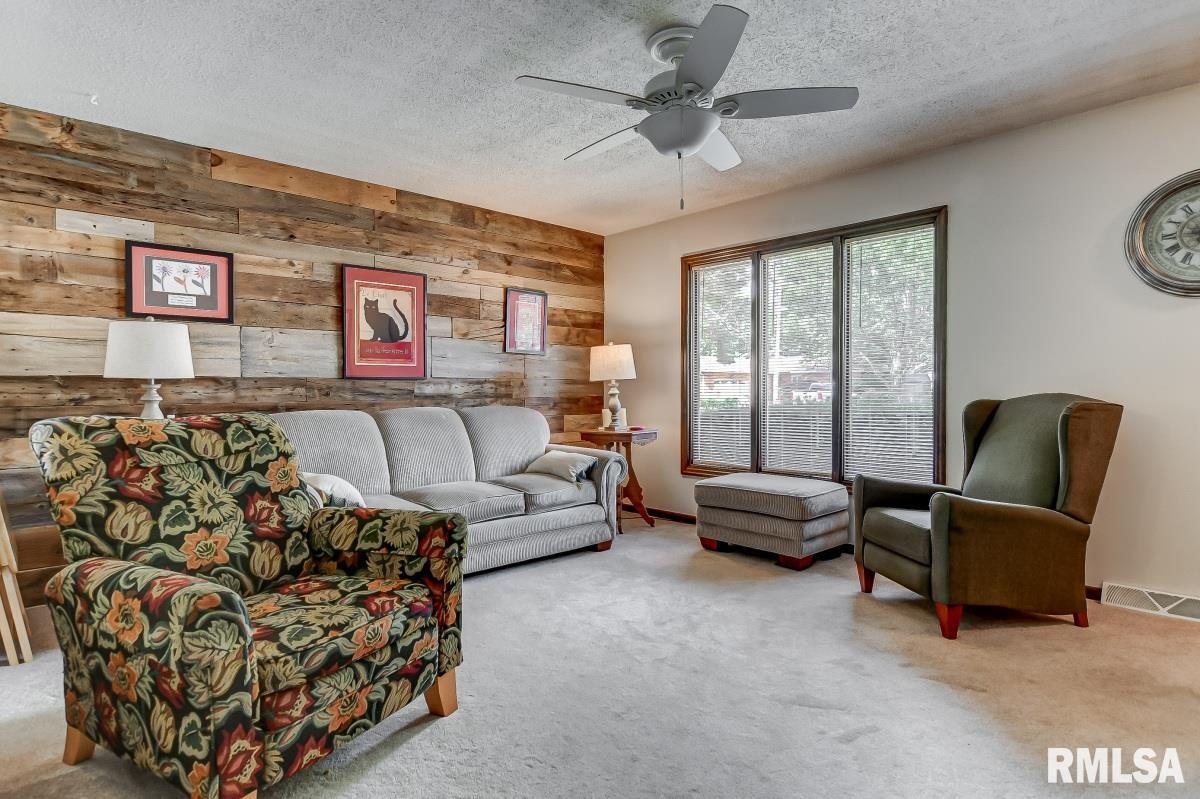 211 Golf Road, Unit A & B Springfield, IL 62704 - Photo 4 of 34 Gallery Image 4