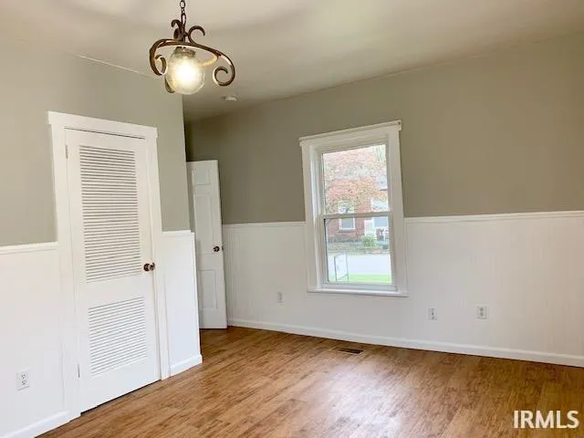 $1,100 | 315 Gray Street, Newburgh, IN 47630