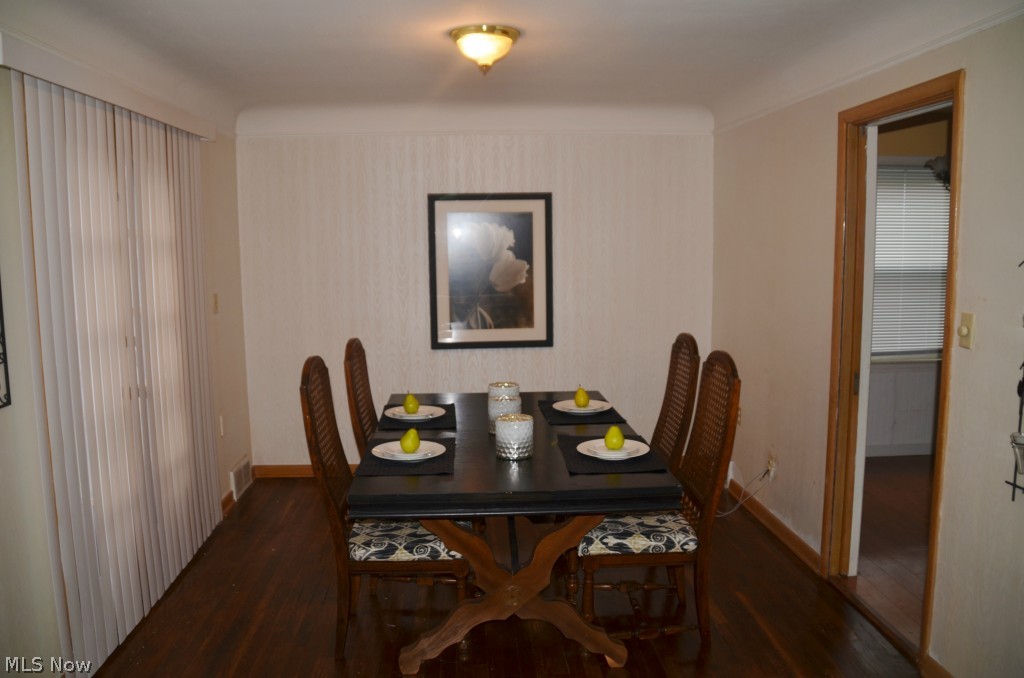 147 Brush Road Cleveland, OH 44143 - Photo 4 of 21 Gallery Image 4