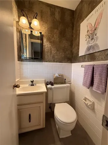 $352,000 | 1803 Clearview Drive, Lexington, MO 64067