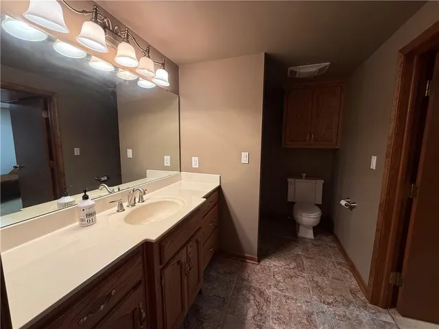 $352,000 | 1803 Clearview Drive, Lexington, MO 64067