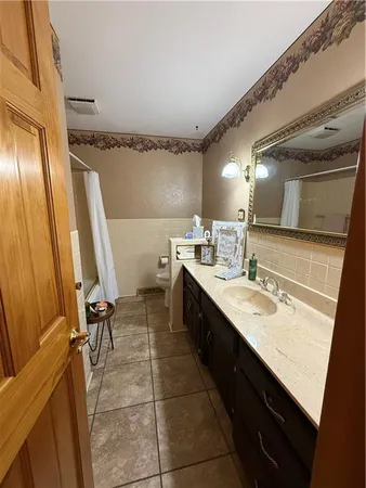 $345,000 | 1803 Clearview Drive, Lexington, MO 64067