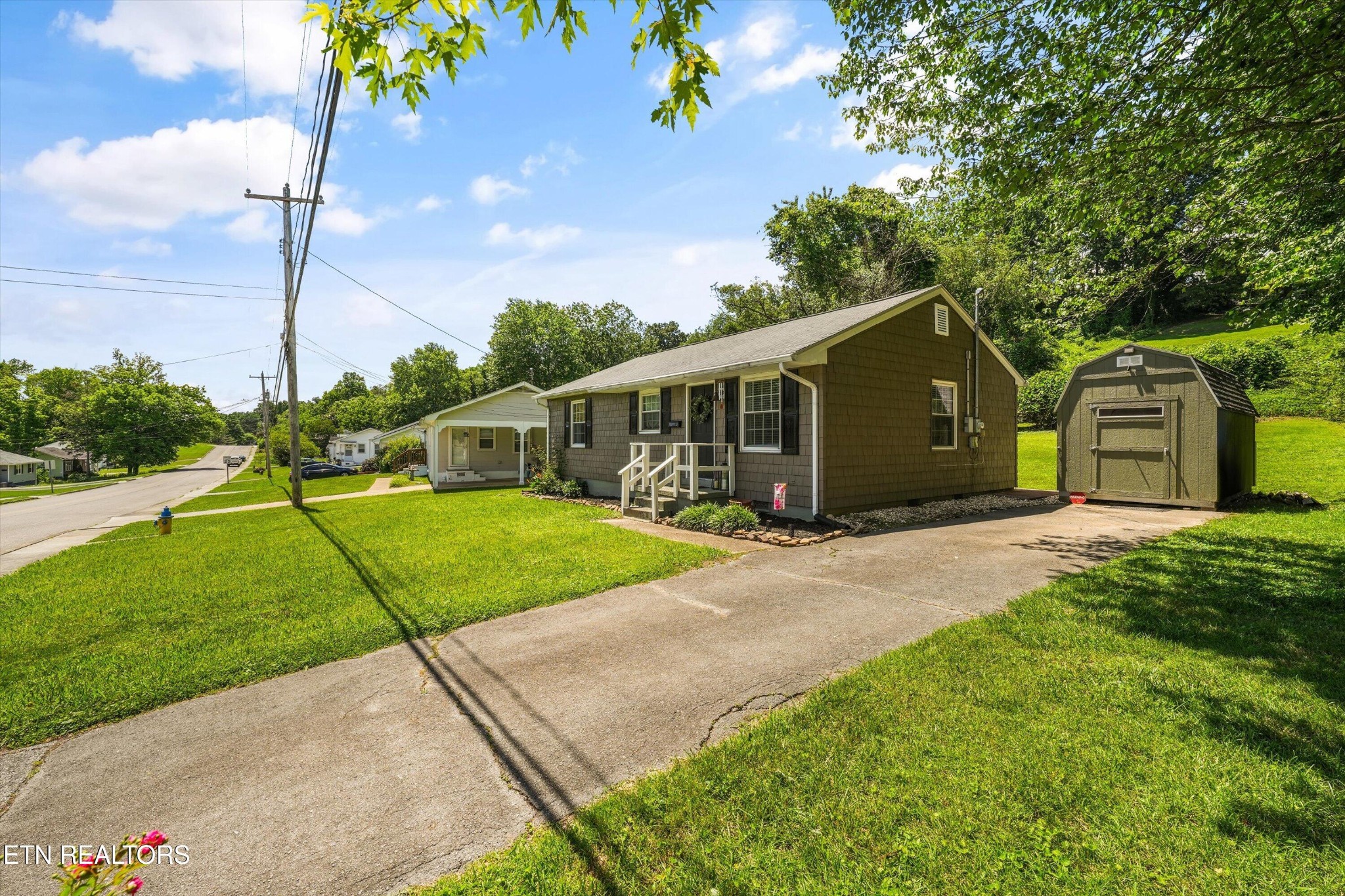 636 Robertsville Road Oak Ridge, TN 37830 - Photo 22 of 32