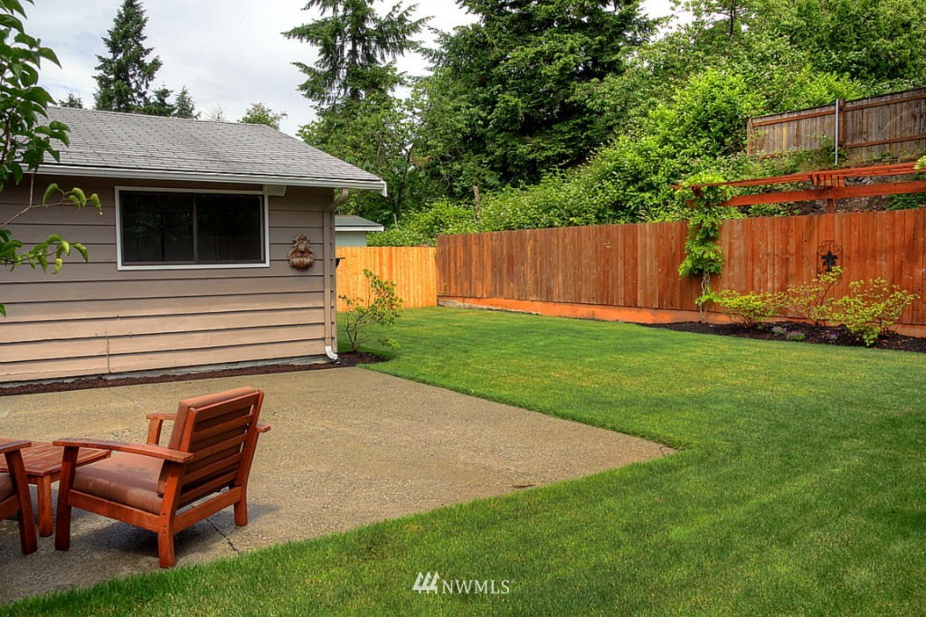 16616 126th Avenue Southeast Renton, WA 98058 - Photo 16 of 18 Gallery Image 16