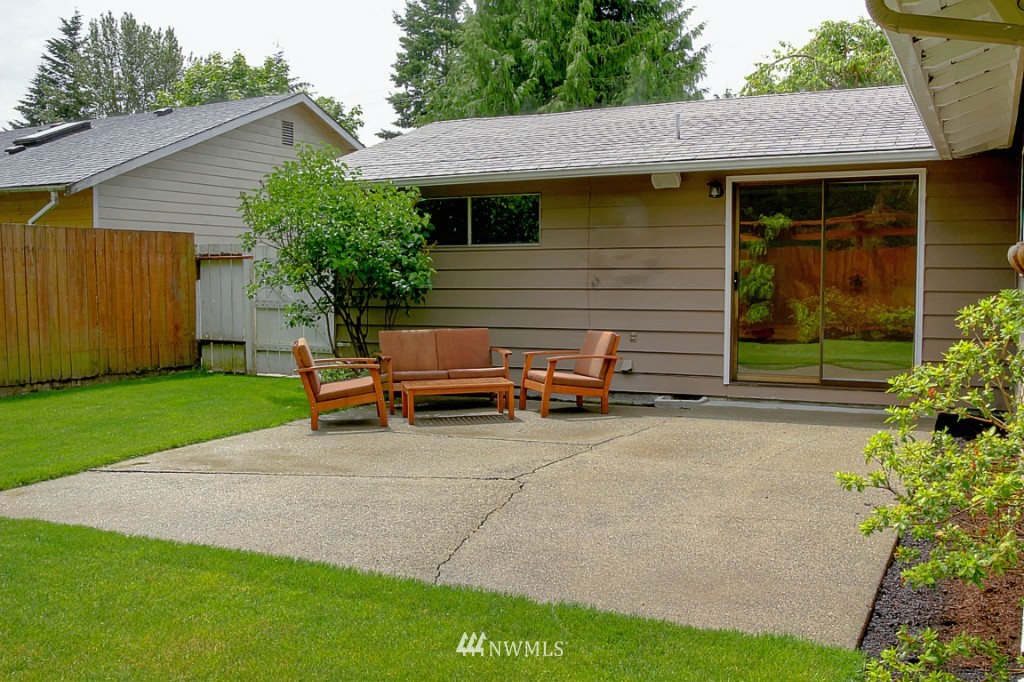 16616 126th Avenue Southeast Renton, WA 98058 - Photo 17 of 18 Gallery Image 17