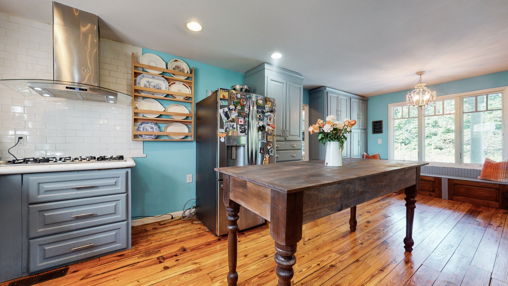 729 Dabbsy Ford Road Decherd, TN 37324 - Photo 15 of 25 a view of a kitchen and dining room