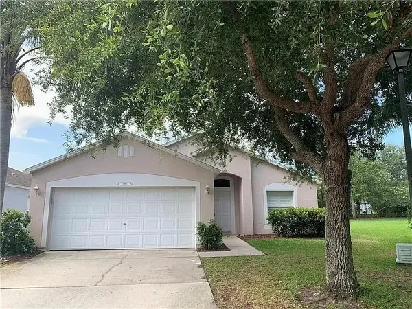 $2,100 | 1065 South 13th Square, Vero Beach, FL 32960