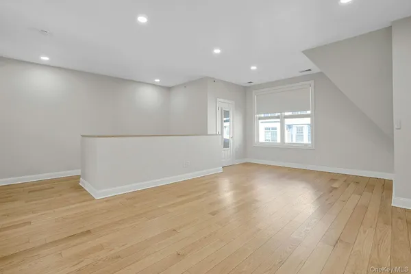 $1,548,000 | 56 1st Street, Unit L4, Pelham, NY 10803