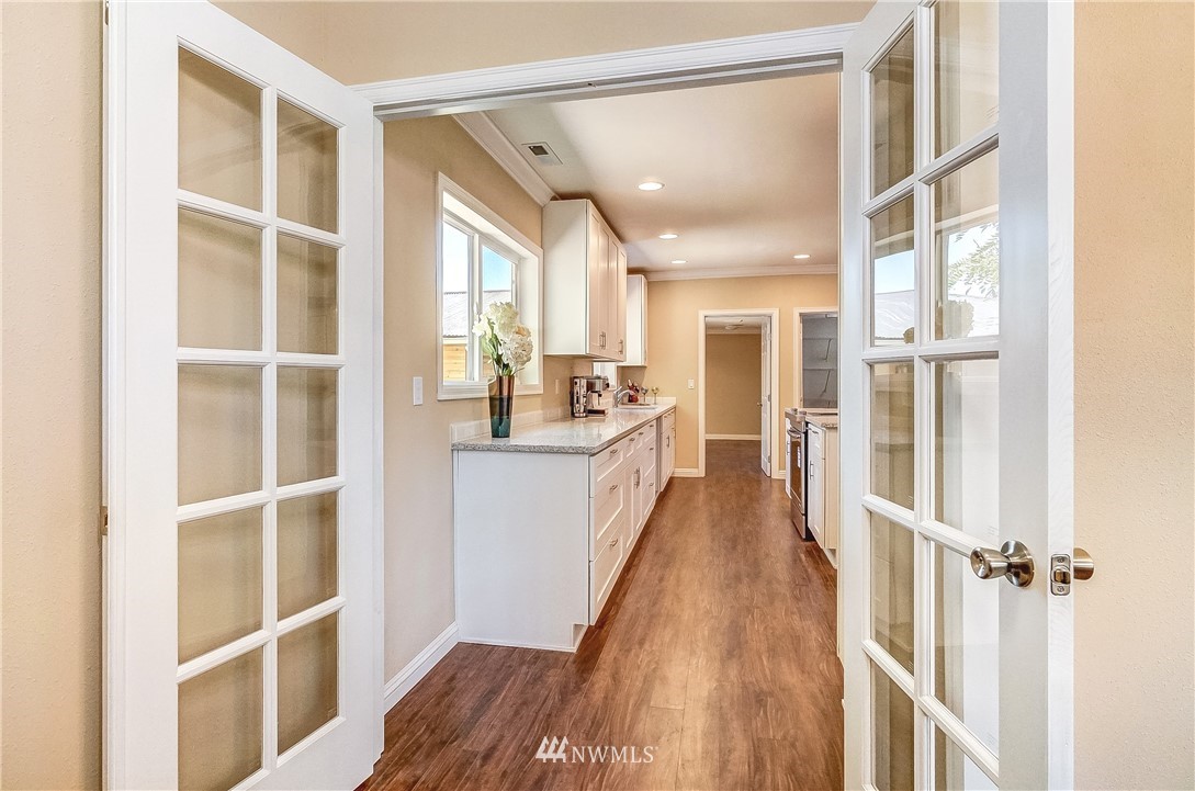 17320 Applegate Street Southwest Rochester, WA 98579 - Photo 8 of 24
