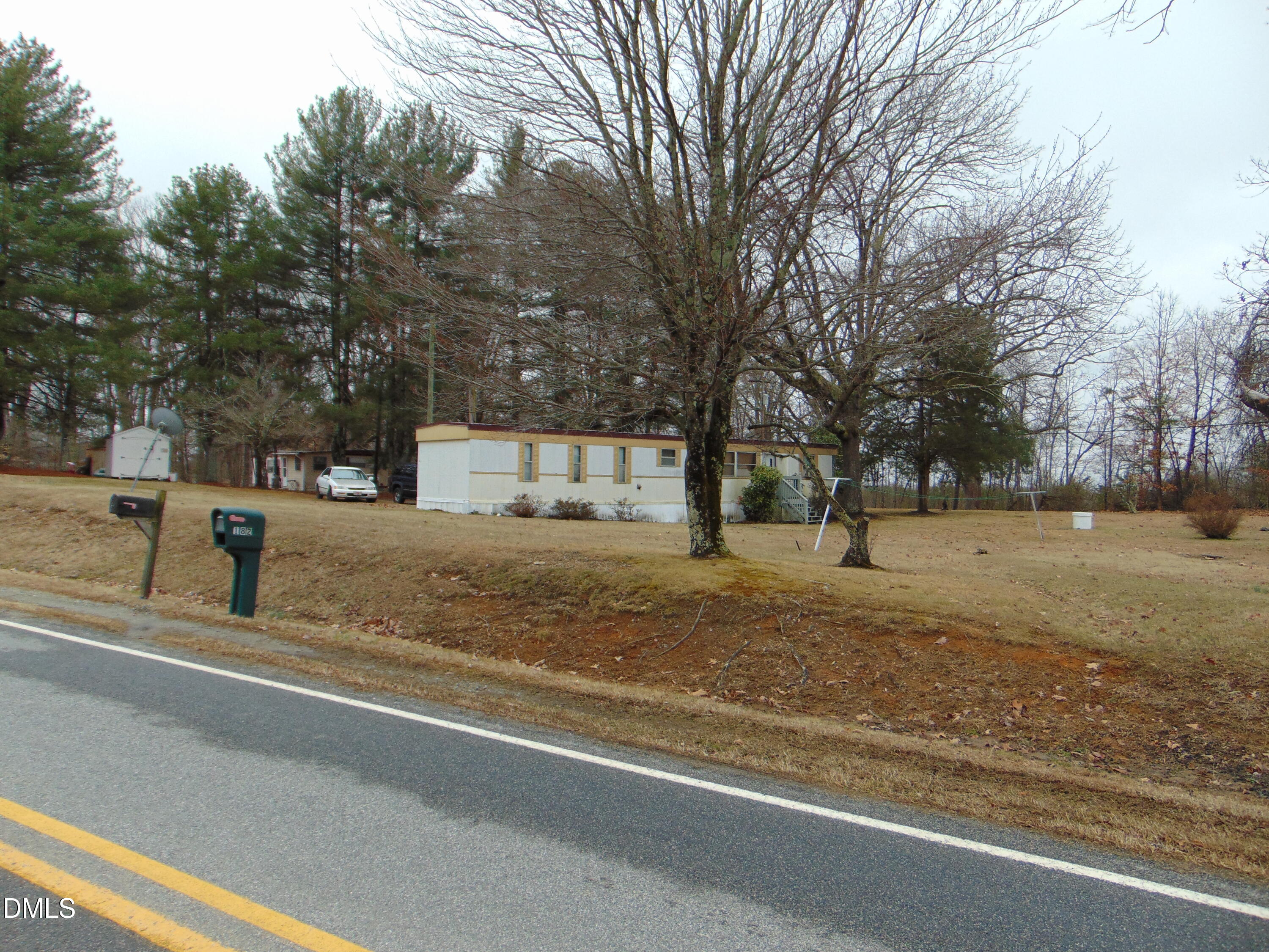 96 Pelham Loop Road Pelham, NC 27311 - Photo 3 of 14 DSC01445