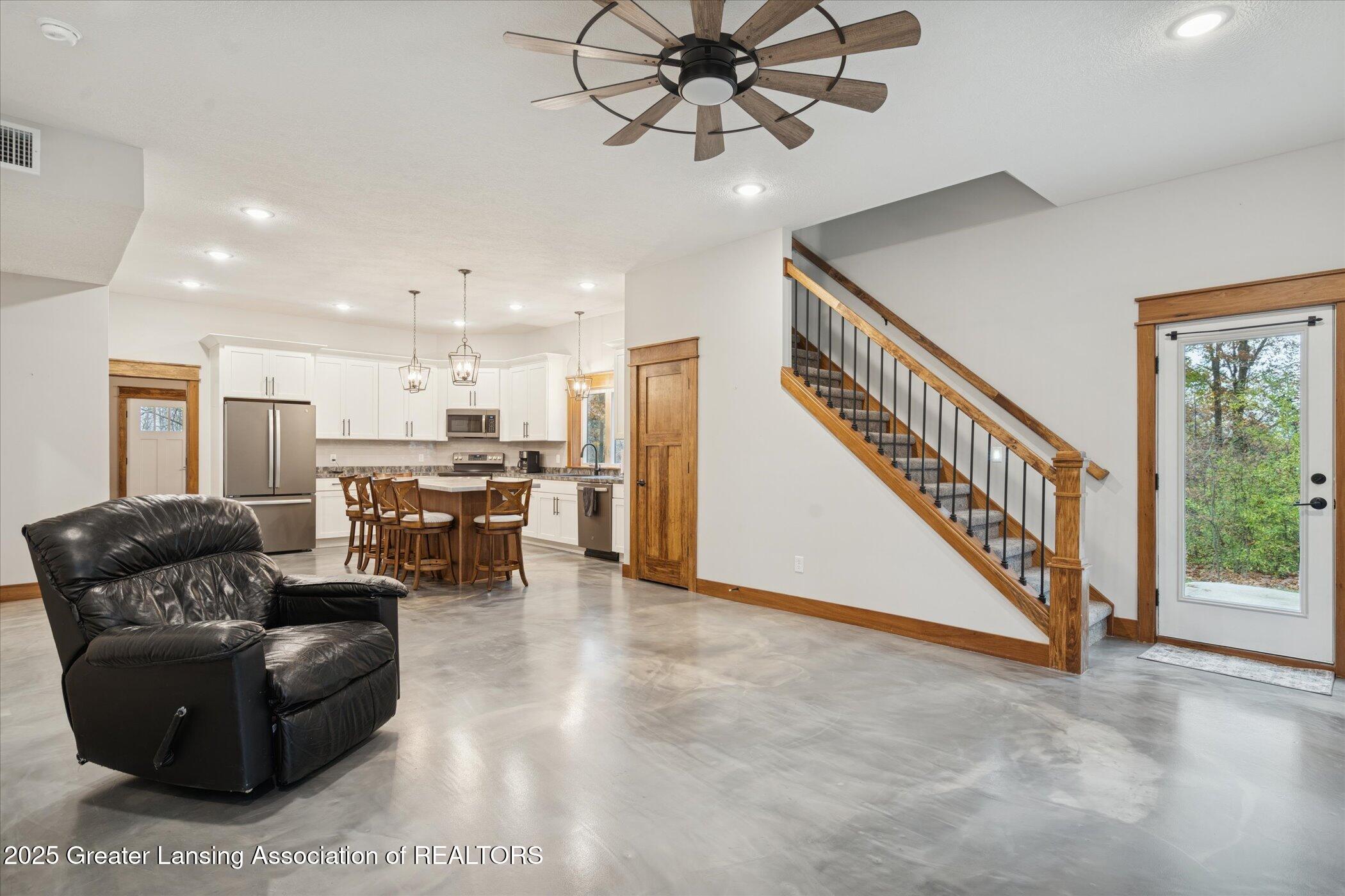 6706 East Price Road St. Johns, MI 48879 - Photo 10 of 50 11-6706-E-Price-Rd-WindowStill-Photograp