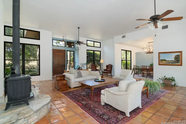 $2,500,000 | 4025 Marion Road, Marion, TX 78124