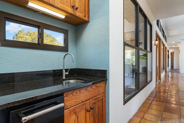 $2,500,000 | 4025 Marion Road, Marion, TX 78124