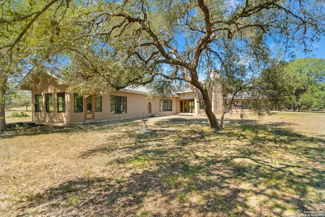 $2,500,000 | 4025 Marion Road, Marion, TX 78124