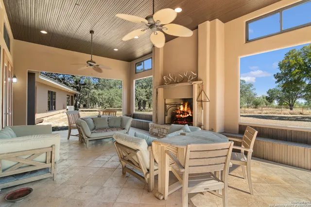 $2,500,000 | 4025 Marion Road, Marion, TX 78124