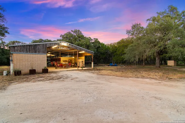 $2,500,000 | 4025 Marion Road, Marion, TX 78124