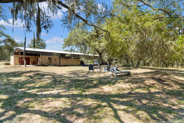 $2,500,000 | 4025 Marion Road, Marion, TX 78124