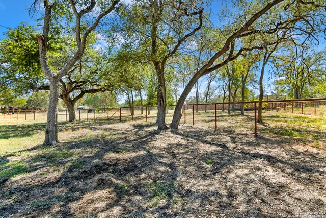 $2,500,000 | 4025 Marion Road, Marion, TX 78124