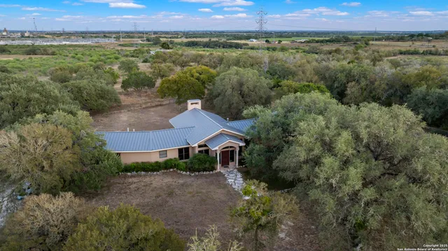 $2,500,000 | 4025 Marion Road, Marion, TX 78124