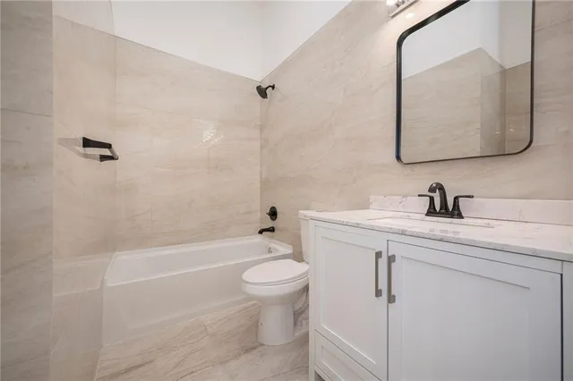 $500,000 | 3711 North Wayne Avenue, Kansas City, MO 64116