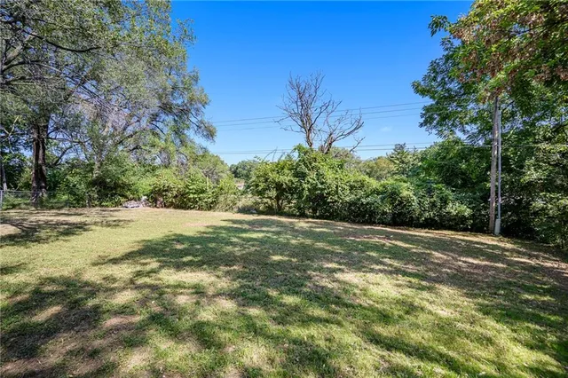 $500,000 | 3711 North Wayne Avenue, Kansas City, MO 64116