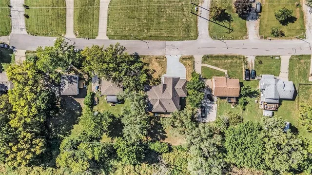 $500,000 | 3711 North Wayne Avenue, Kansas City, MO 64116