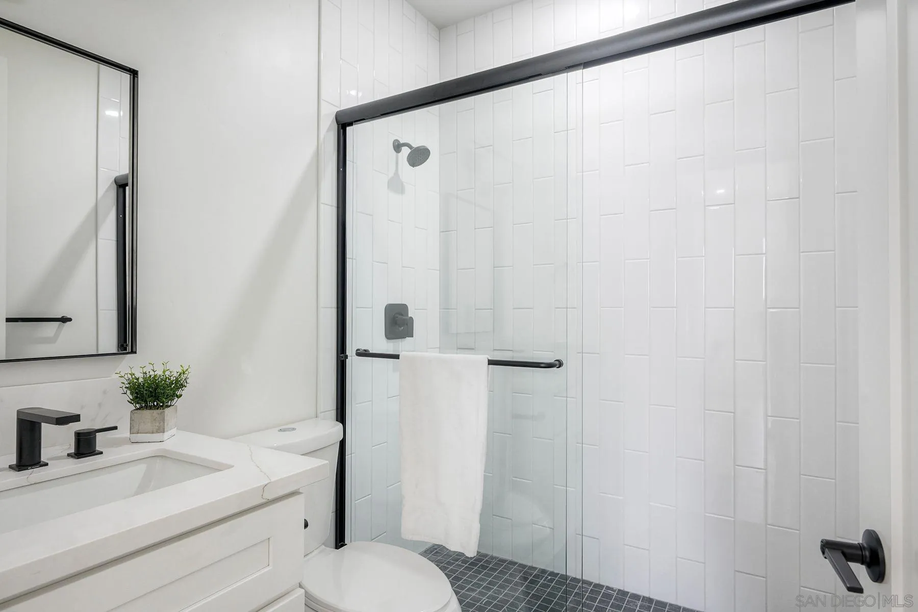 962 Florence Street Imperial Beach, CA 91932 - Photo 13 of 38