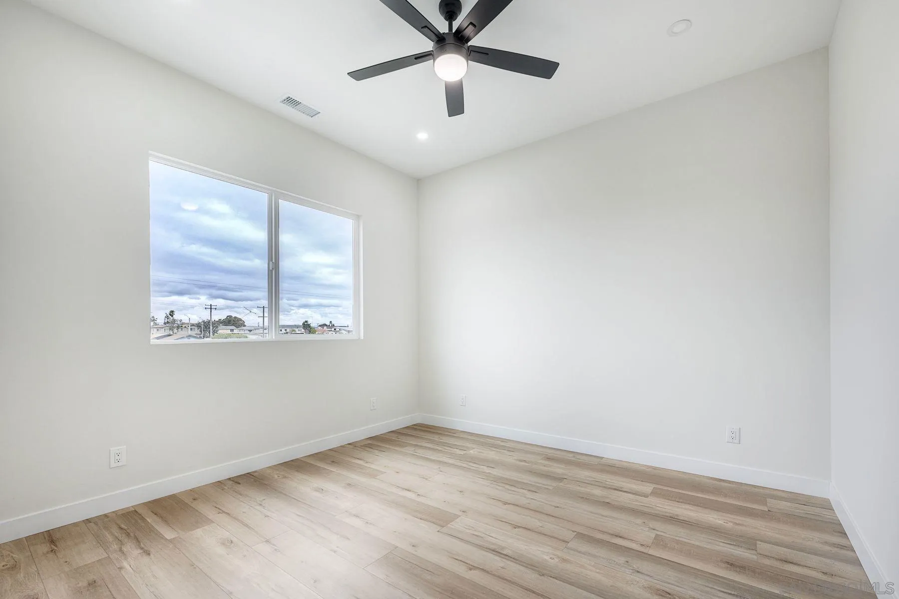 962 Florence Street Imperial Beach, CA 91932 - Photo 24 of 38