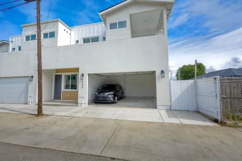 $995,000 | 962 Florence Street, Imperial Beach, CA 91932