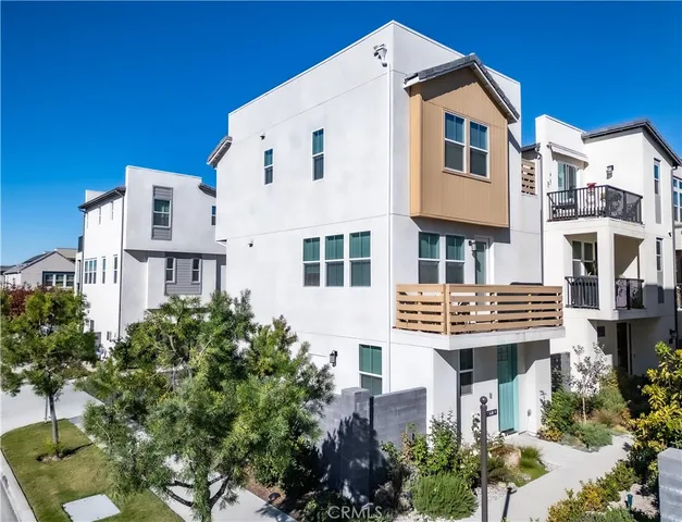 $975,000 | 36 Crown Point Drive, Rancho Mission Viejo, CA 92694