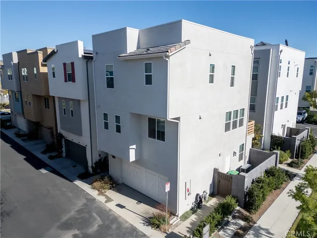 $975,000 | 36 Crown Point Drive, Rancho Mission Viejo, CA 92694