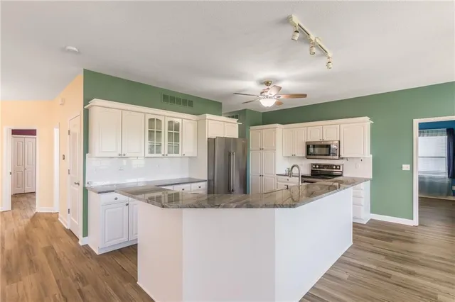 $340,000 | 17012 East 46th St Court South, Independence, MO 64055